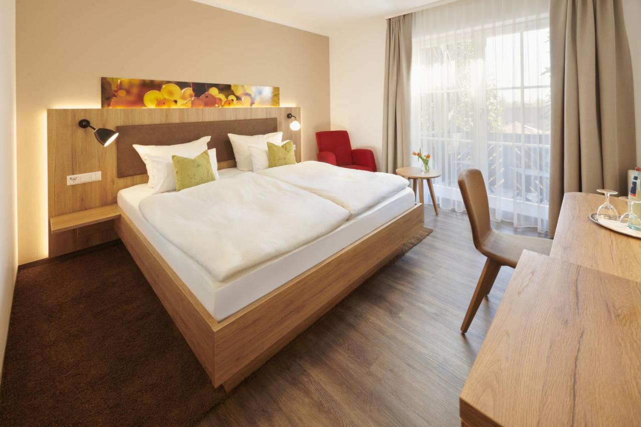 Kreuz-Post Hotel-Restaurant-Spa Vogtsburg Eksteriør bilde