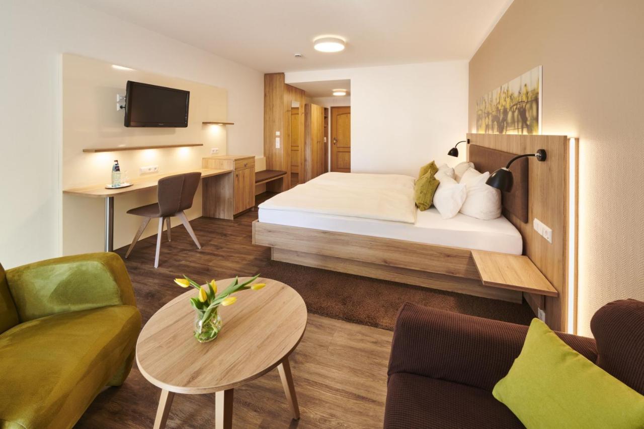 Kreuz-Post Hotel-Restaurant-Spa Vogtsburg Eksteriør bilde