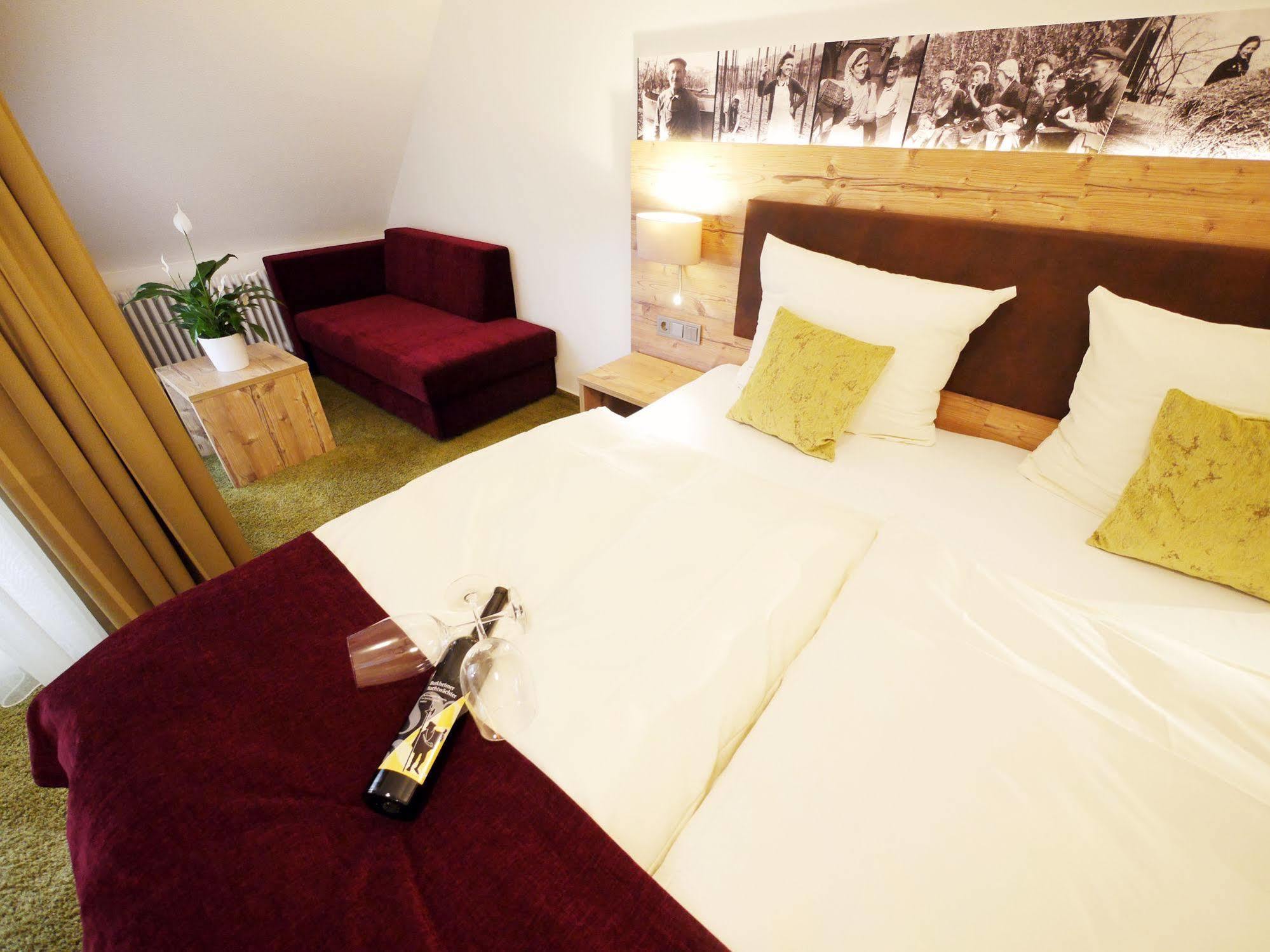 Kreuz-Post Hotel-Restaurant-Spa Vogtsburg Eksteriør bilde